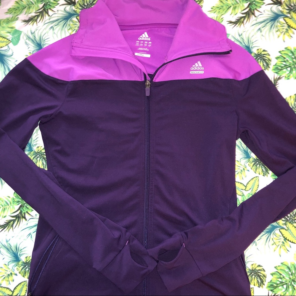 SOLD✨ LIKE NEW ADIDAS S CLIMATE SWEATSHIRT